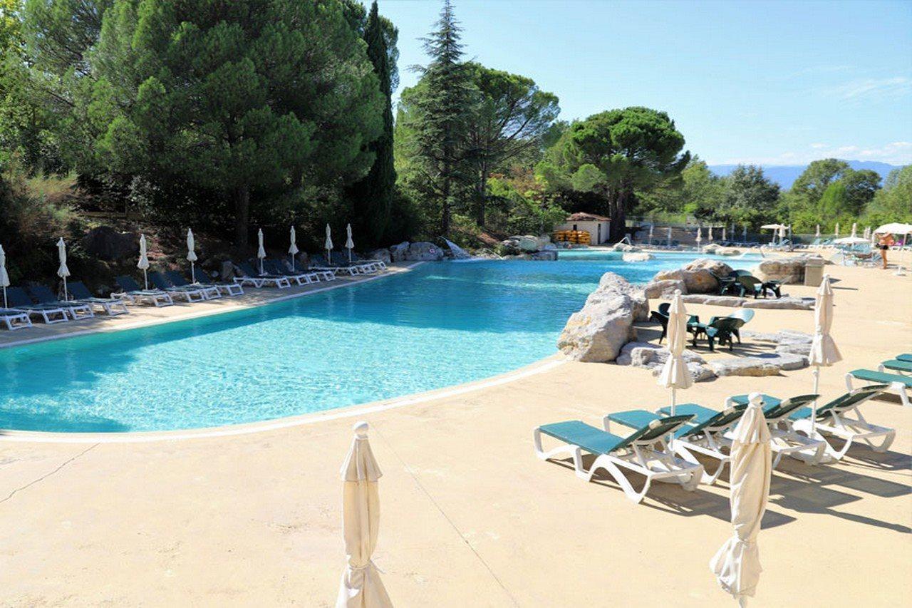 Sowell Hotels Ardeche Гропьер Экстерьер фото