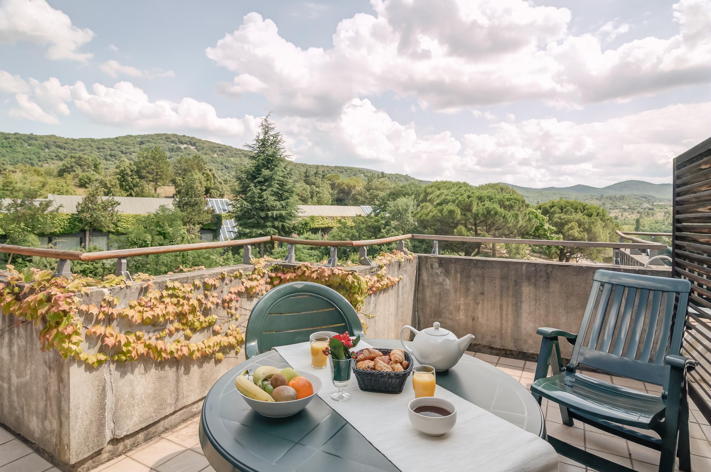 Sowell Hotels Ardeche Гропьер Экстерьер фото