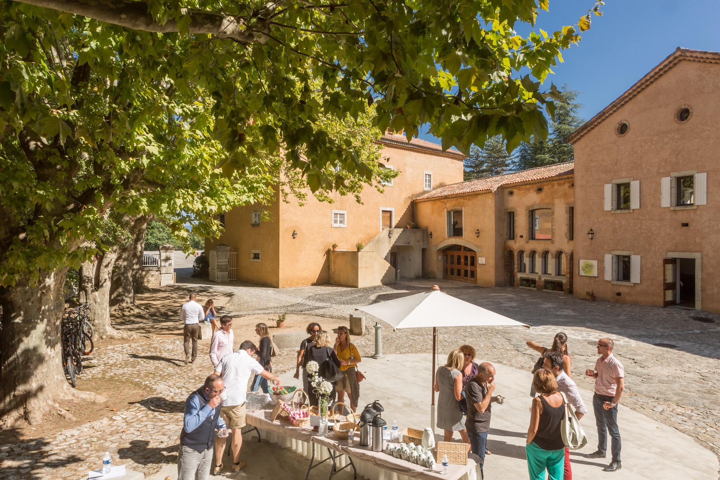 Sowell Hotels Ardeche Гропьер Экстерьер фото